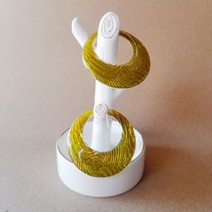 WOMENS DANGLING GREEN HOOP PIERCED EARRINGS